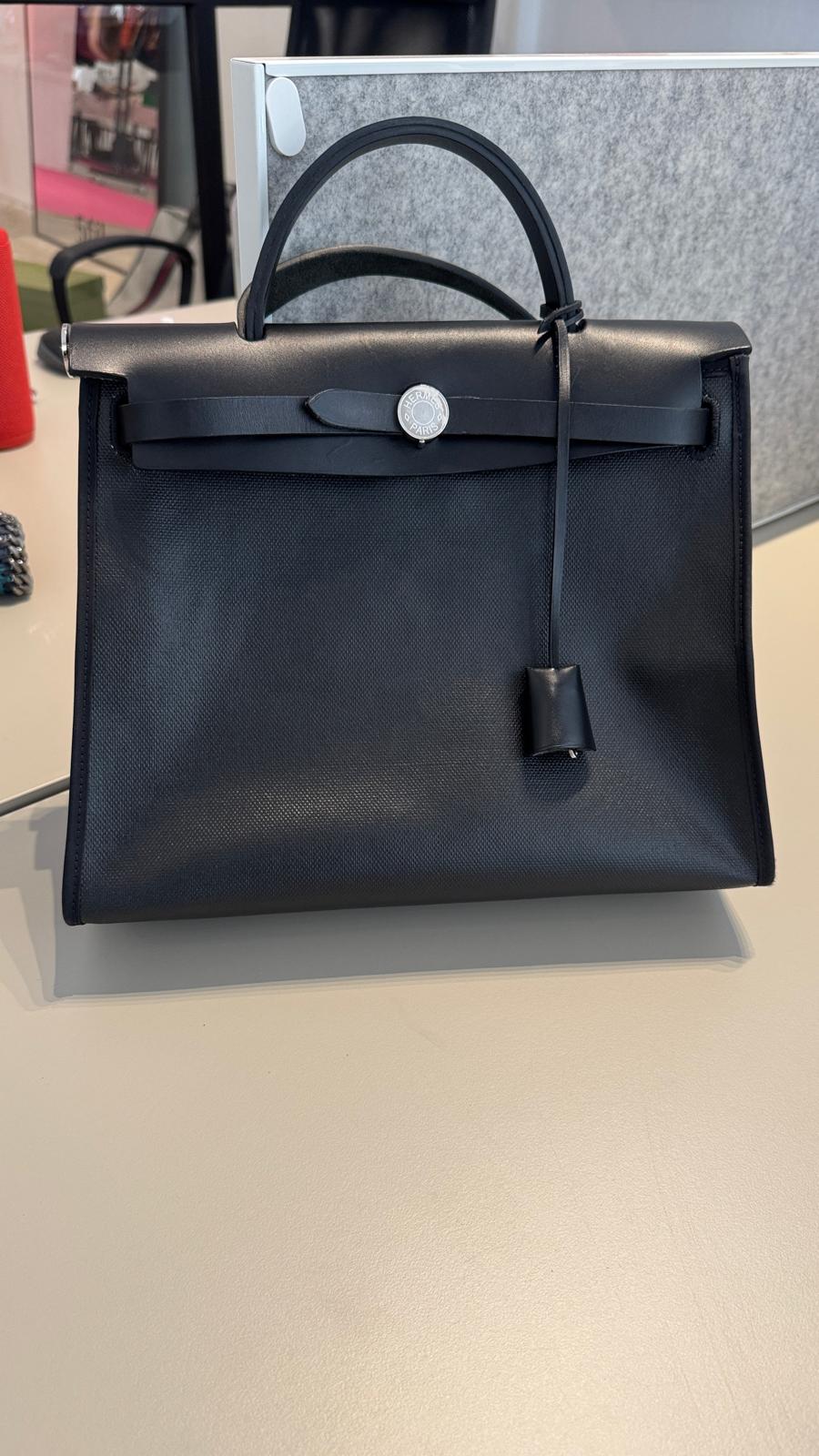 Ebvb3BdW8Budg0jKYEJl0q3mB62TfBPeV9RMhH1w-1.jpg Ebvb3BdW8Budg0jKYEJl0q3mB62TfBPeV9RMhH1w 1