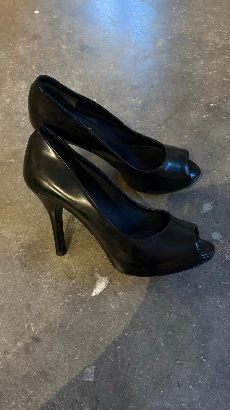 6tKFfWr1VlCDfbl9UbPv4la8PqqYcBjiIlWKfS76 2