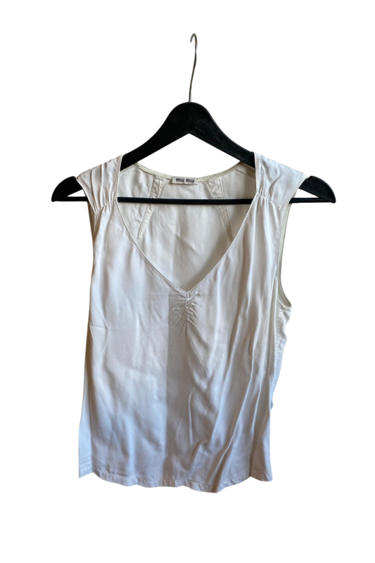 61Fne8wtoFSdv1j3XJ1eVHyFmH0U6I9wv0sNXwEw 4