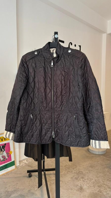 URf2WEfP3azDYpz3HYlyKkG8yQncsKuXHFwL4moD 1