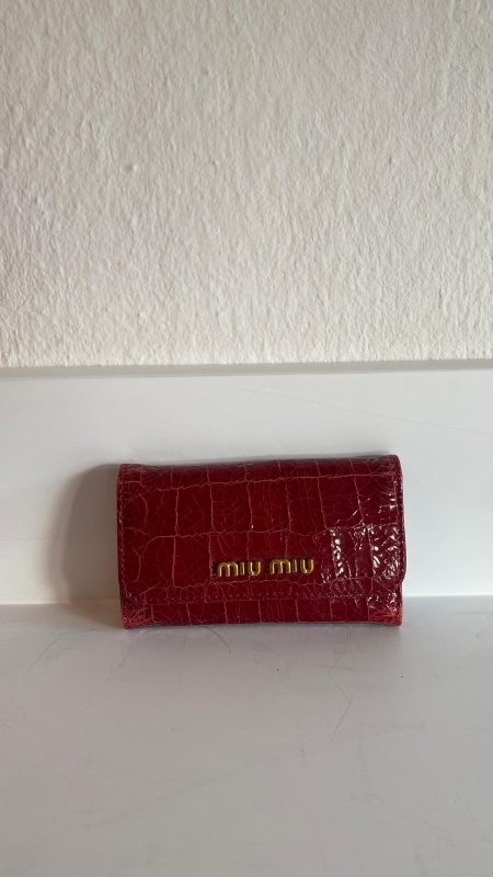 cFMxAK7GYjpCndsDAkBbNmc1BegJudY0jLHmZYp6 2