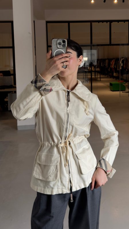 54Wr6uhqGlQdFrZ7y0KhWhUZyJej3eRjMVp9BXWM 3