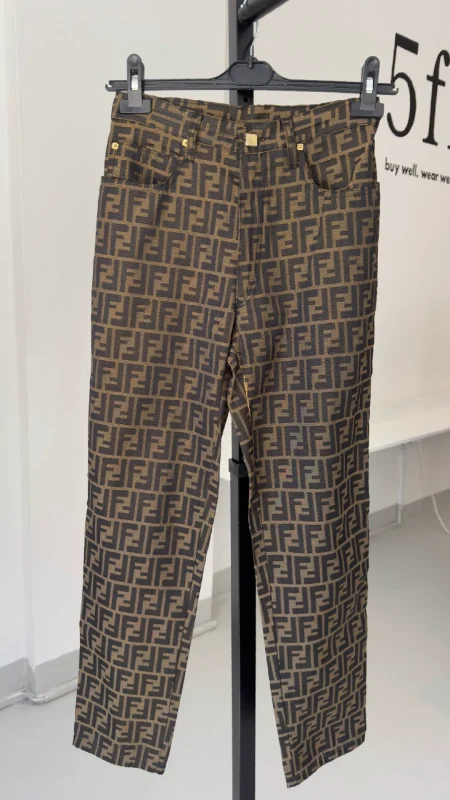 jcbaIRugtwrNwgchSja25O6xvEJkovTmwIGkxaGA 1