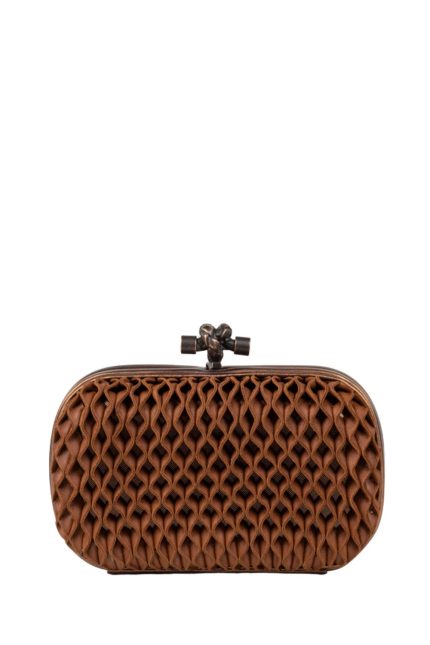 Knot Clutch